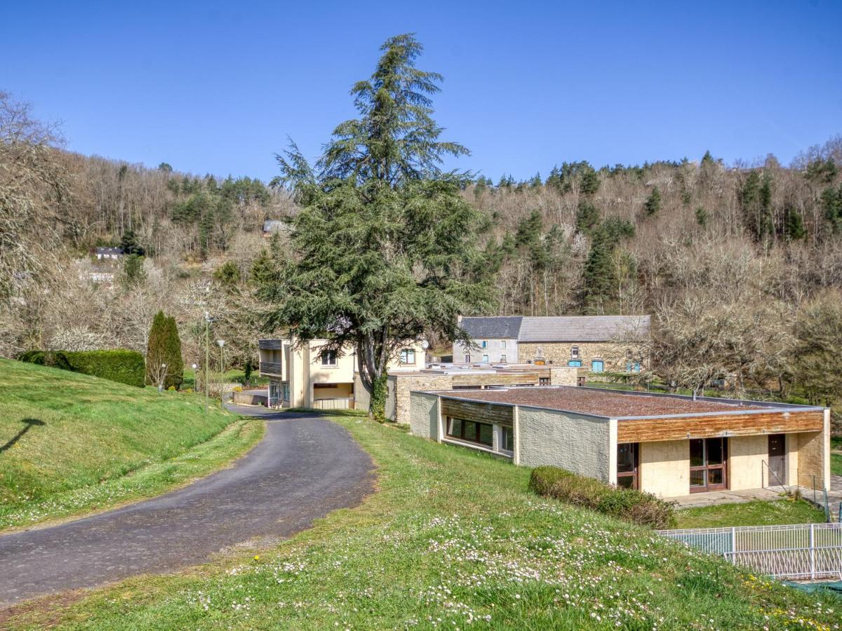 Vacanceole - Le Domaine De Confolant Miremont (Puy-de-Dome) Exterior foto
